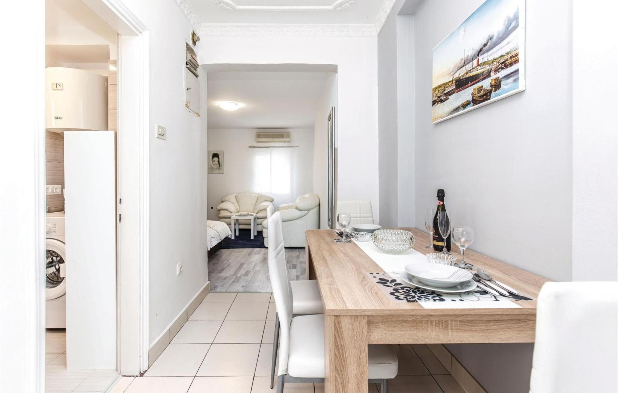 Stunning Apartment In Kostrena With Kitchen Buitenkant foto