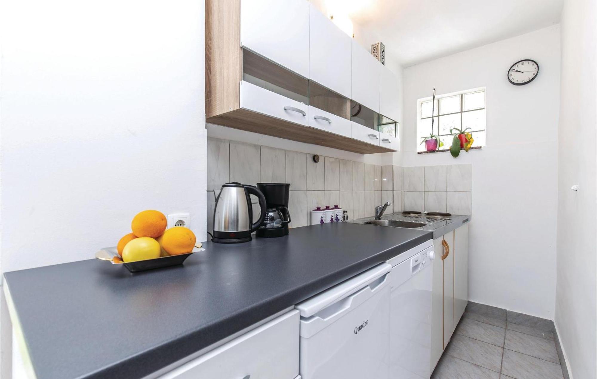 Stunning Apartment In Kostrena With Kitchen Buitenkant foto